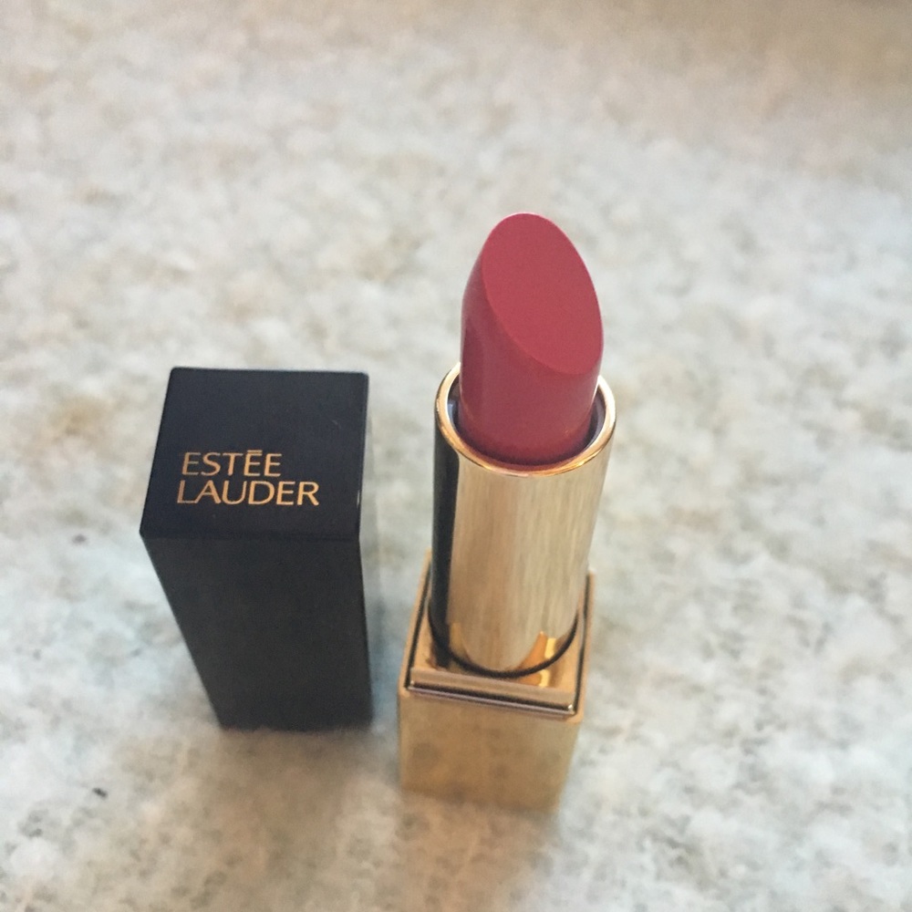 Bundle and save!!! Lipstick